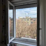 Annabeth Cozy An Quiet Parkside Apartament *